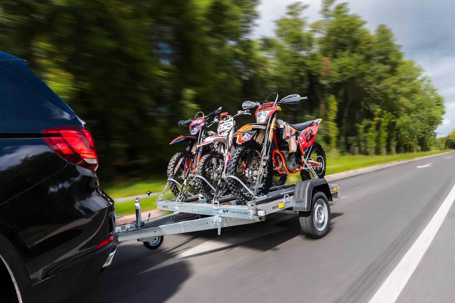 UNITRAILER Moto 3 Motorradanhänger mit 2m Schiene