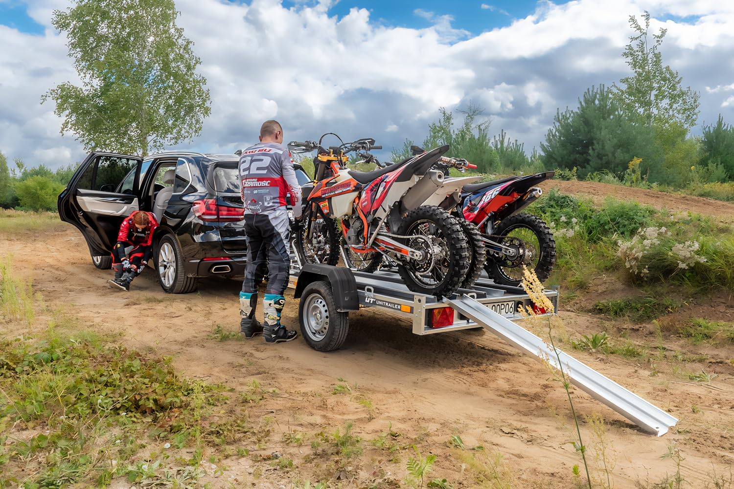UNITRAILER Moto 3 Motorradanhänger mit 2m Schiene