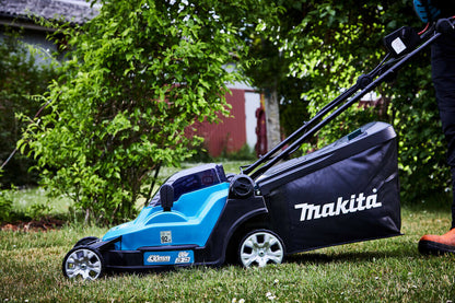 Cordless Lawn Mower DLM432PT2 2x 18 V